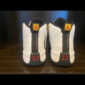 Air Jordan 12 retro Taxi 2013 release